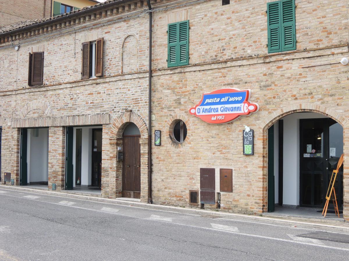 Calalanotte Hotel Recanati Bagian luar foto